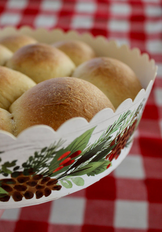 the best bread machine rolls baked in paper baking pans